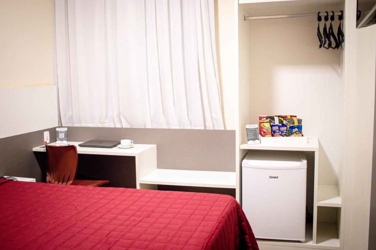 Hotel H2 Congonhas Extérieur photo A typical room at a capsule hotel